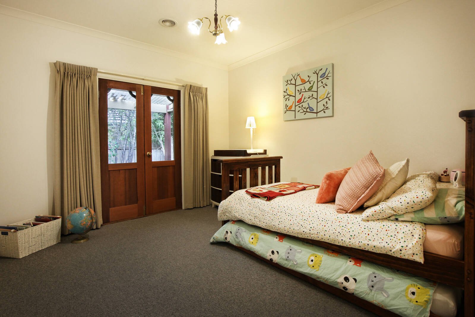 Real Estate and Property in 19 Rodney Drive, Woodend, VIC