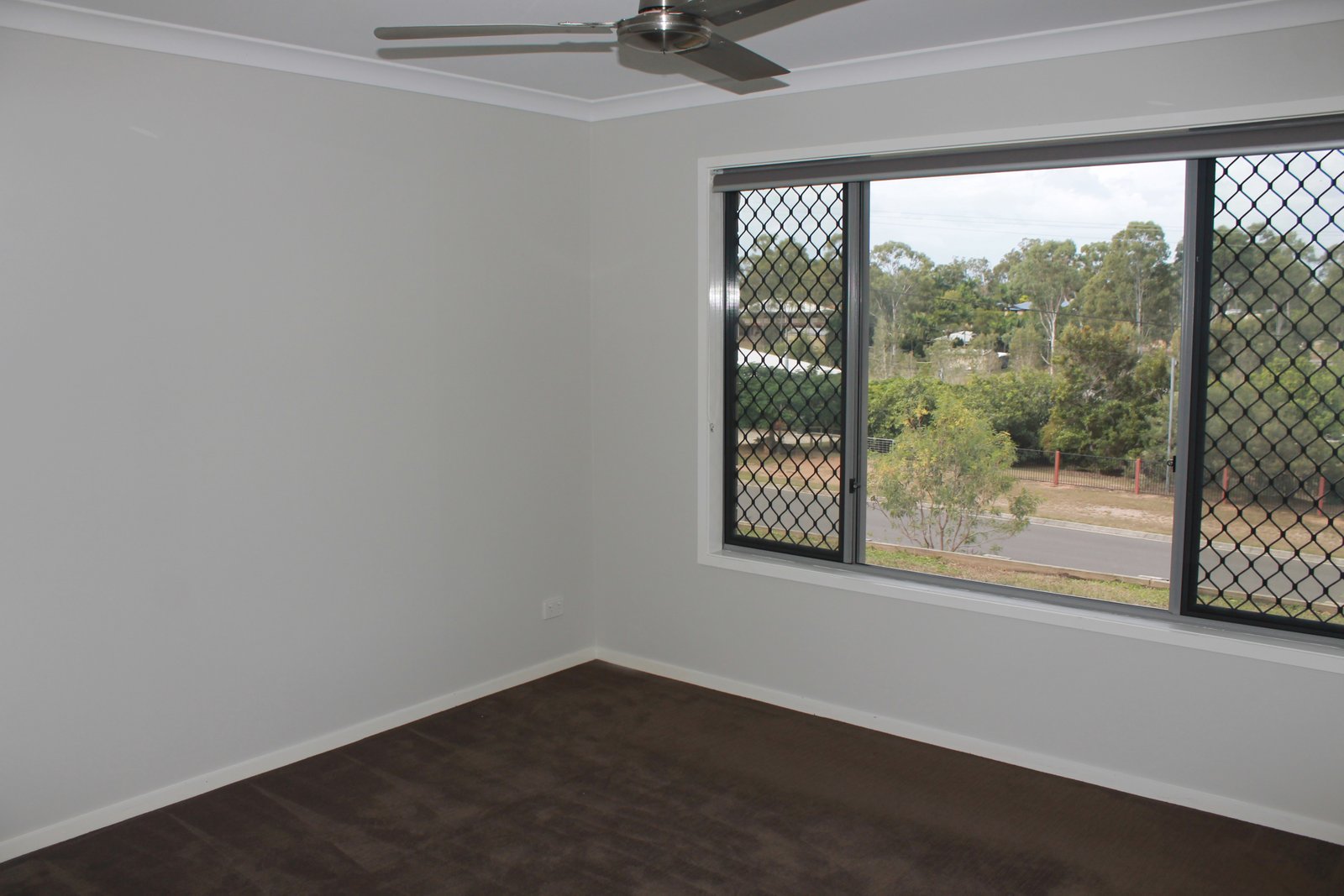 19 Ronald Crescent BENARABY 10