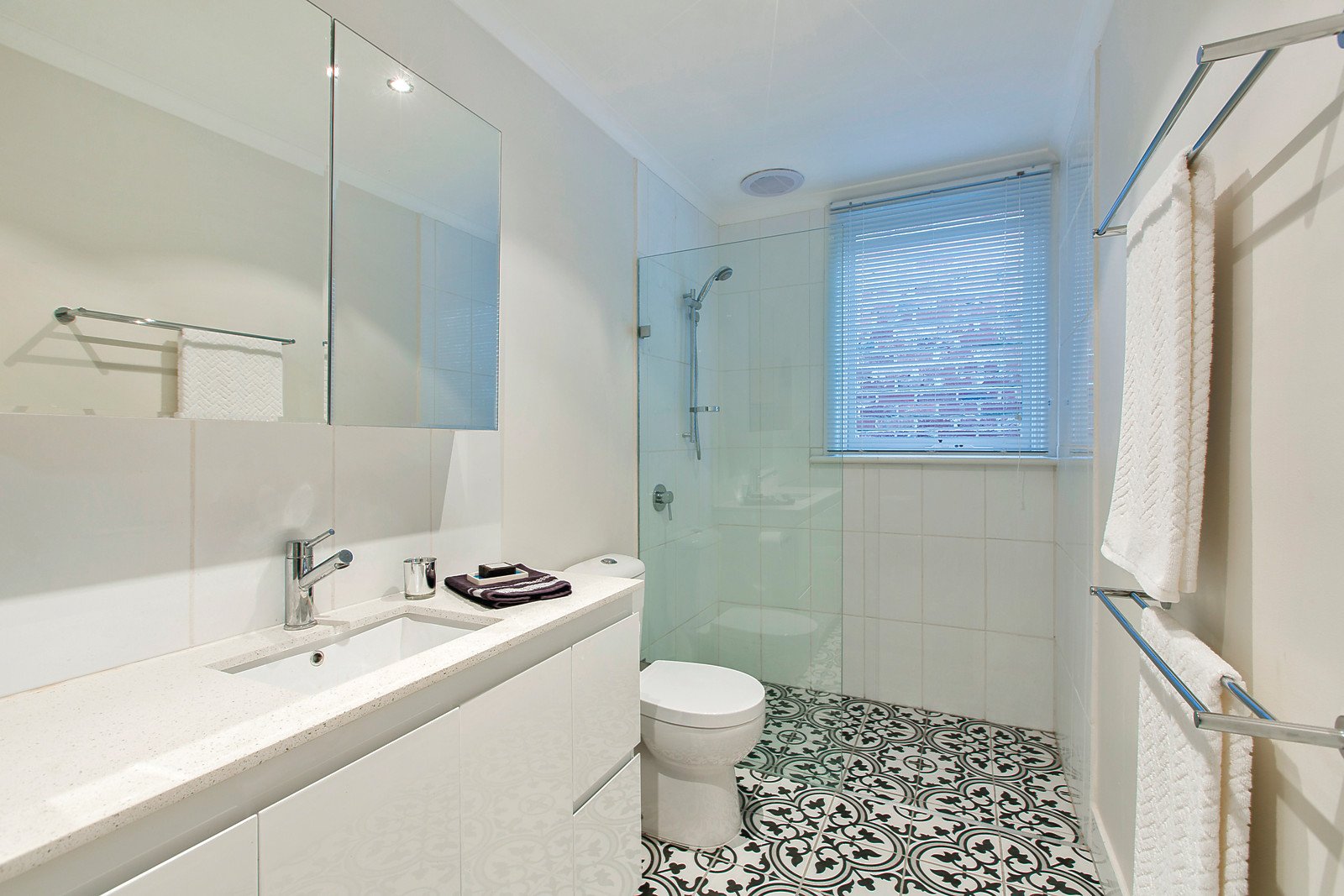 19 Roseberry Street, Hawthorn East, VIC