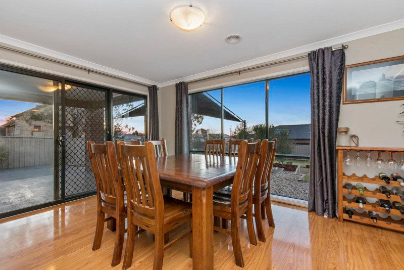 19 Ross Street WHITE HILLS 4