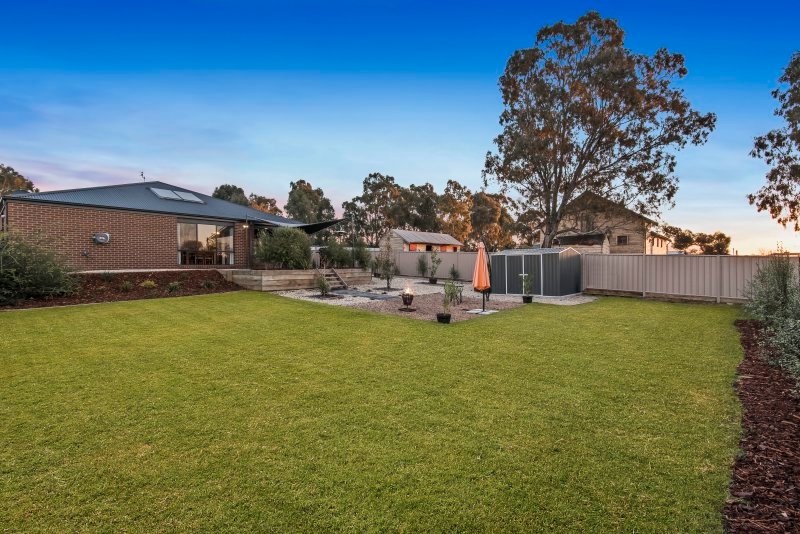 19 Ross Street WHITE HILLS 12
