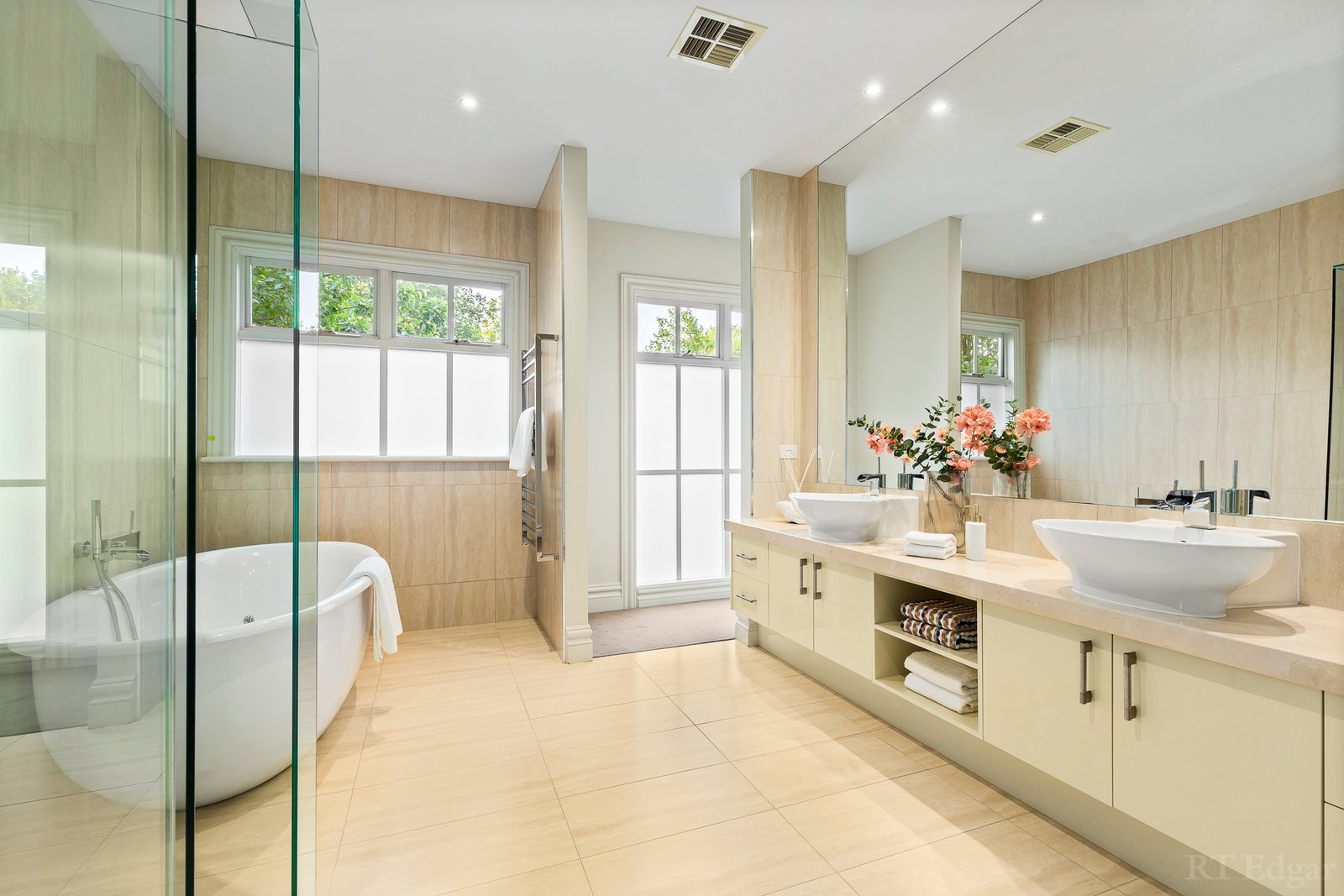 Real Estate and Property in 19 Rubens Grove, Canterbury, VIC