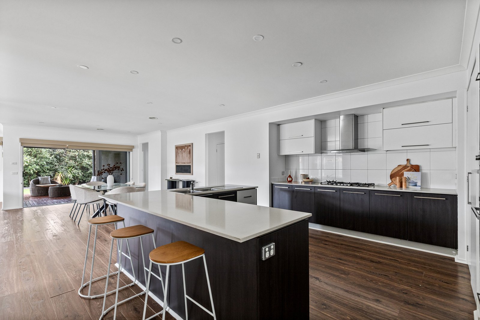 Gallery: 19 Saltbush Avenue