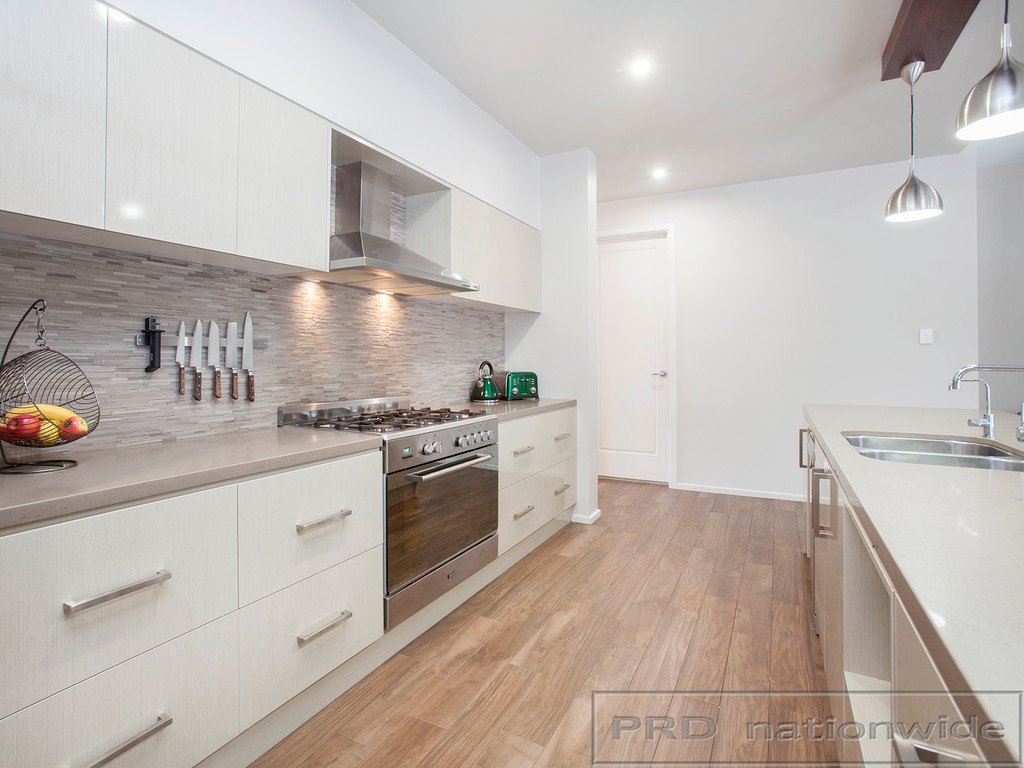 19 Sanctuary Way VACY 4