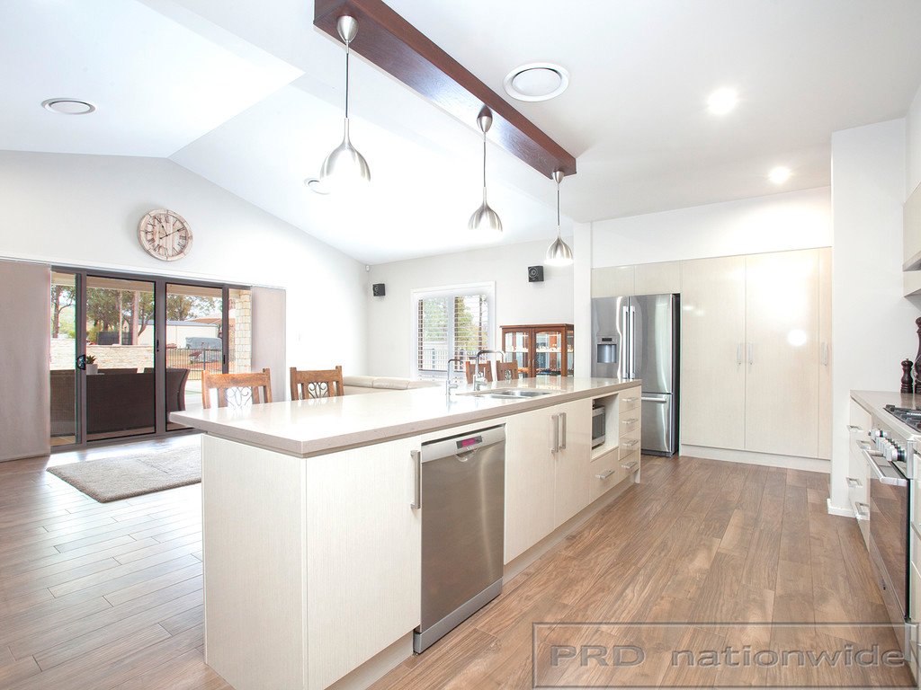 19 Sanctuary Way VACY 6