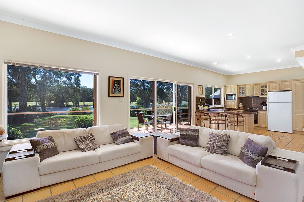 19 Sandpiper Avenue SALAMANDER BAY 10