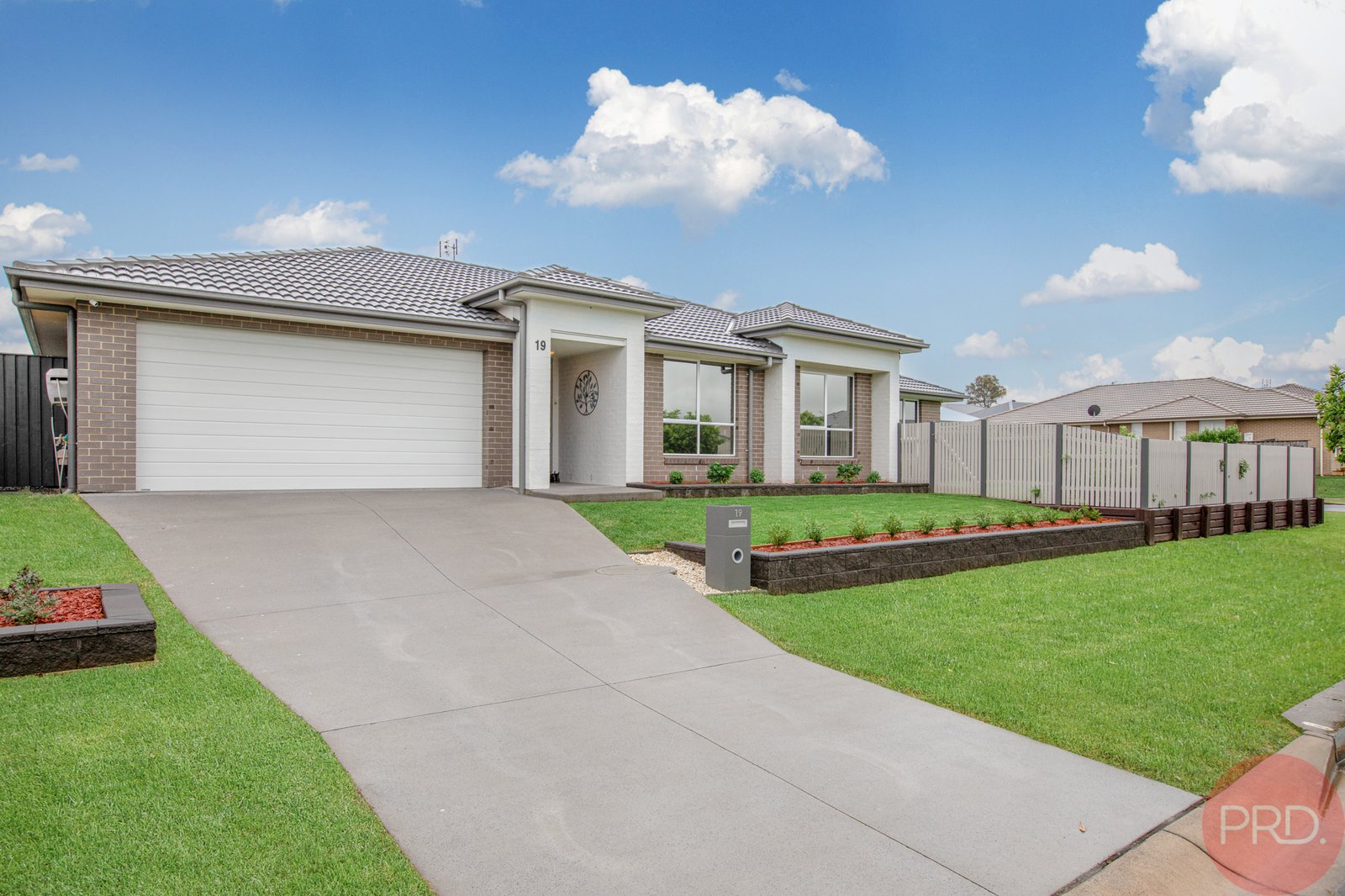 19 Sandpiper Circuit ABERGLASSLYN 1