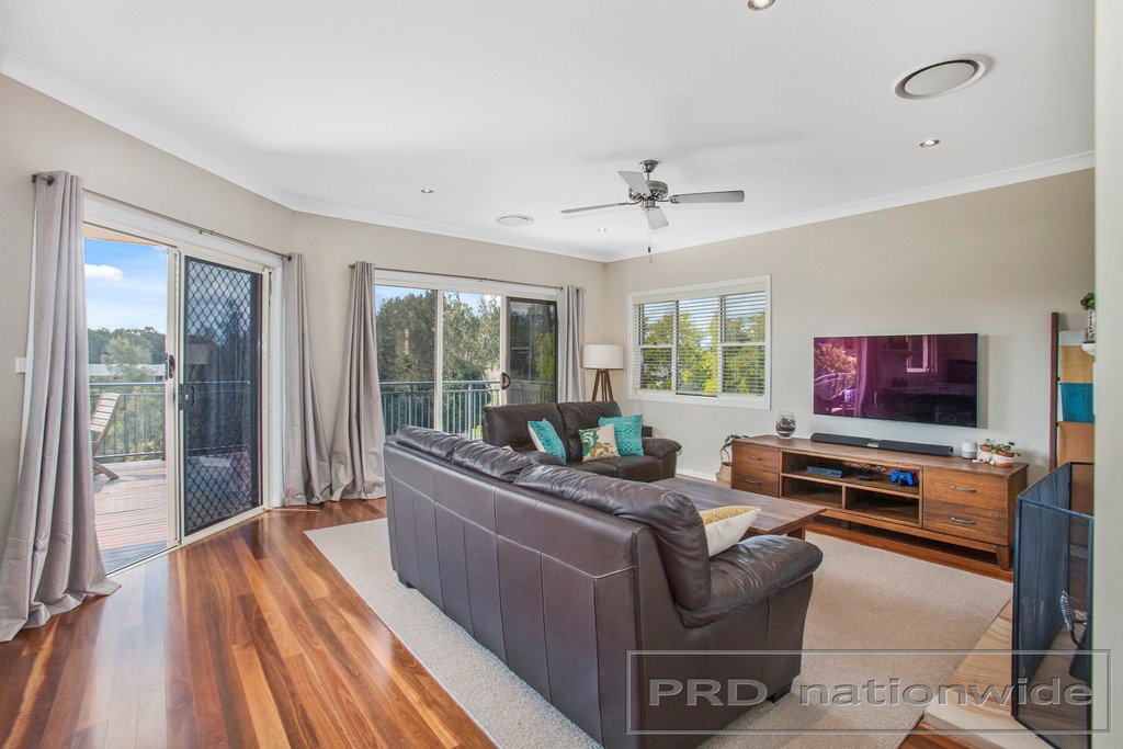 19 Sandstone Drive WINDELLA 8