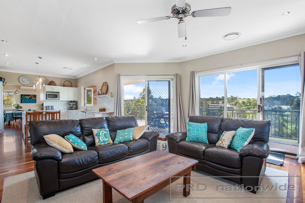 19 Sandstone Drive WINDELLA 9