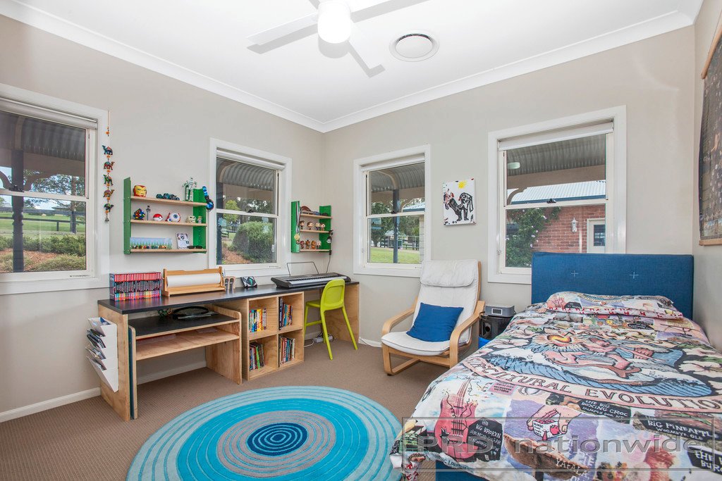 19 Sandstone Drive WINDELLA 20