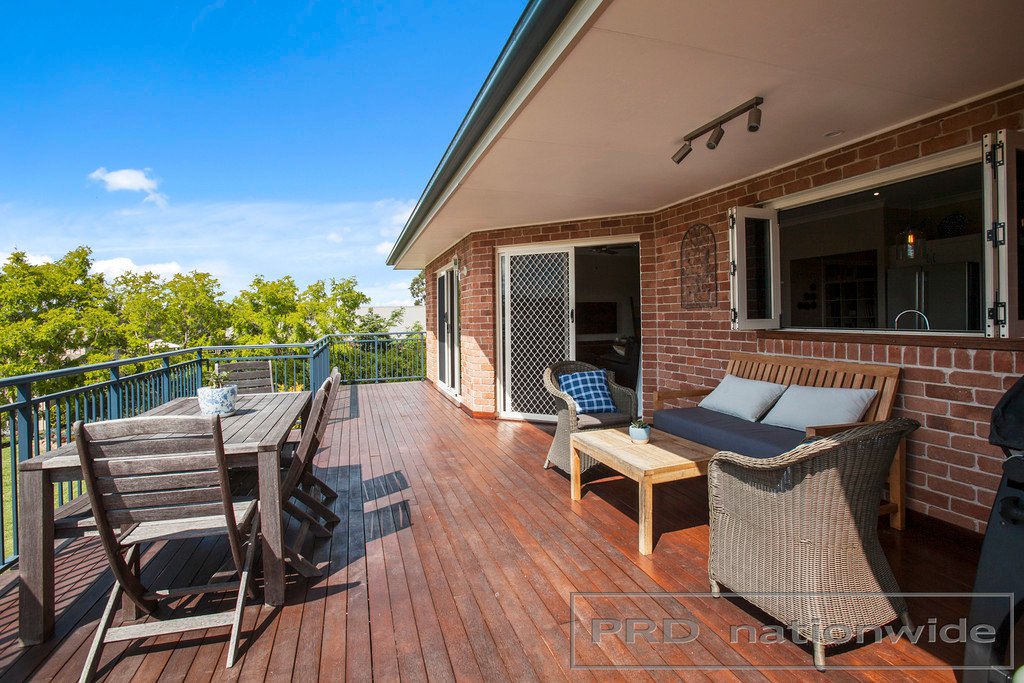 19 Sandstone Drive WINDELLA 23