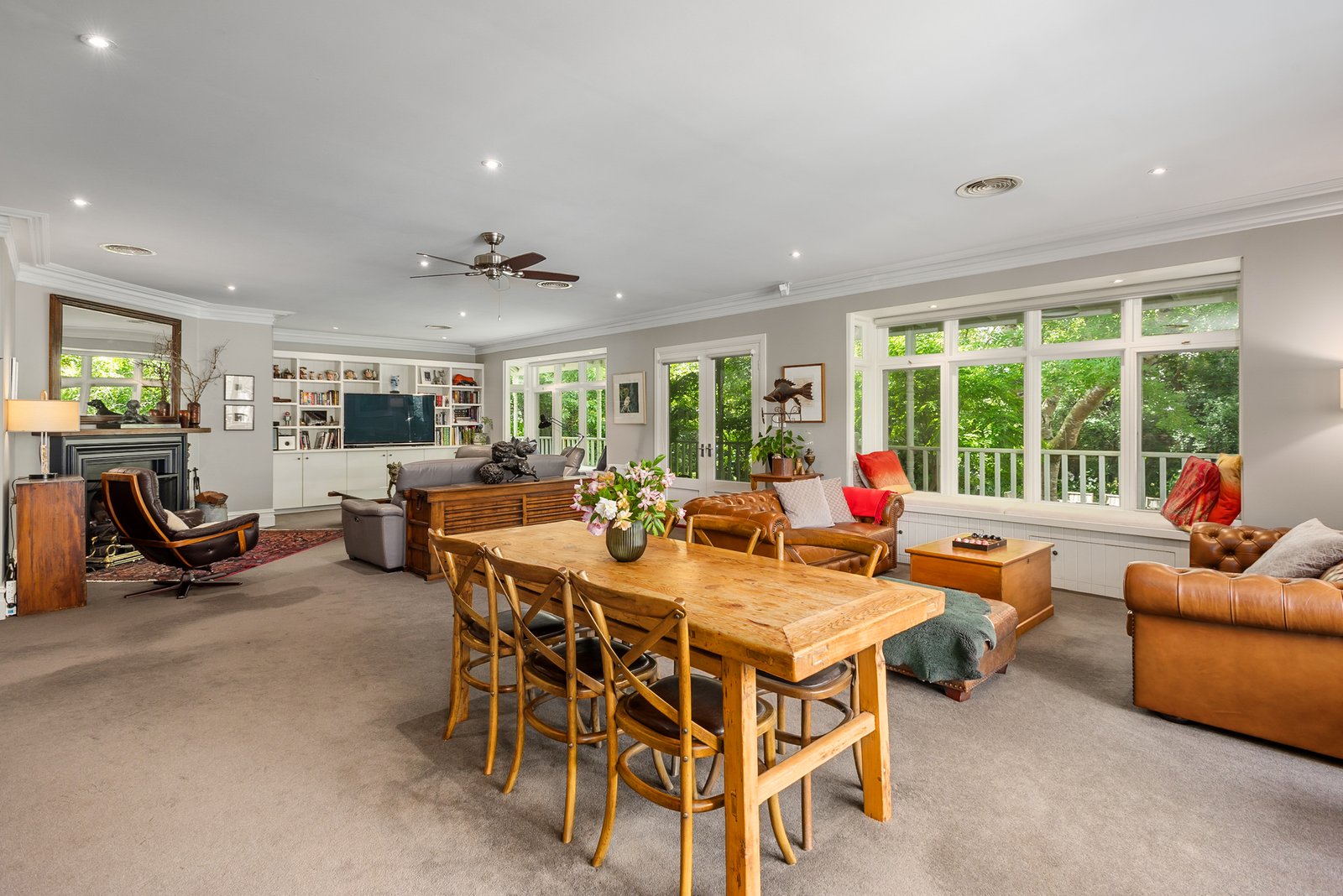 Real Estate and Property in 19 Savages Lane, Woodend, VIC