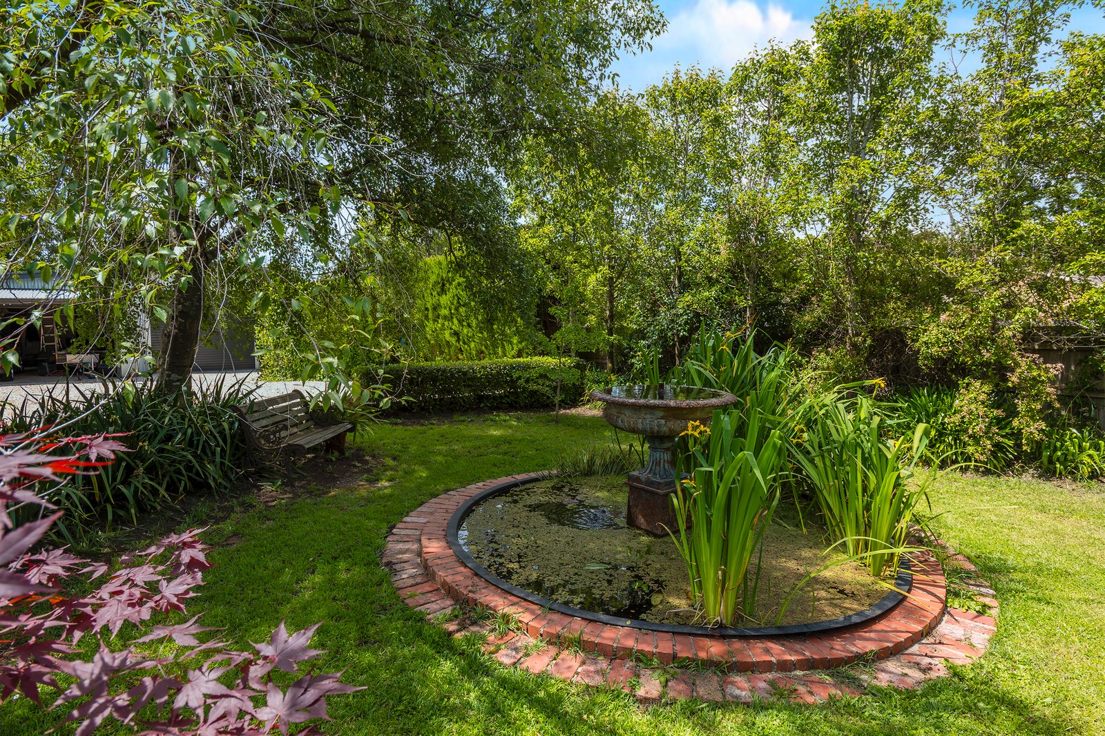 Real Estate and Property in 19 Savages Lane, Woodend, VIC