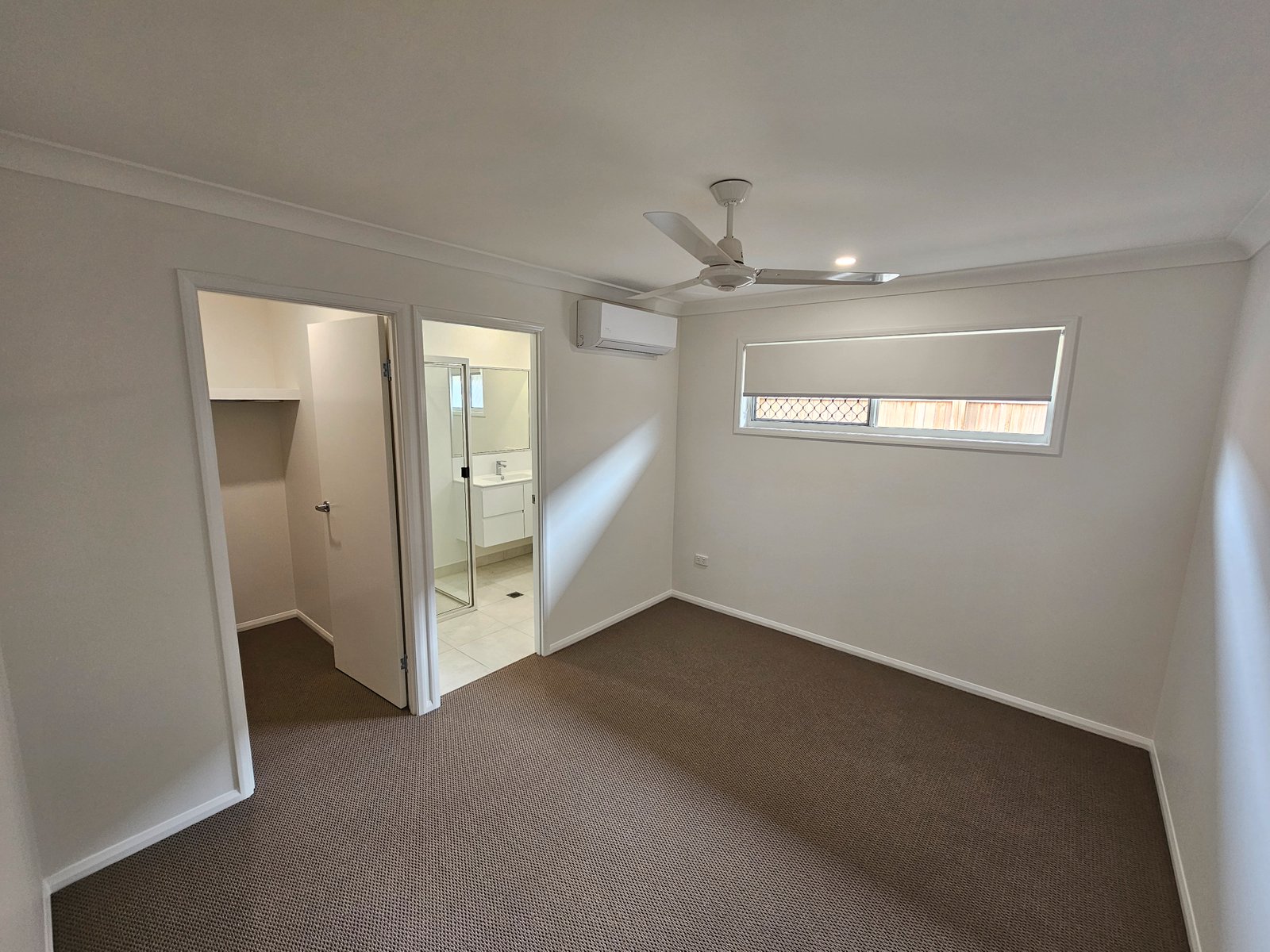 19 Scampi Drive CLINTON 7