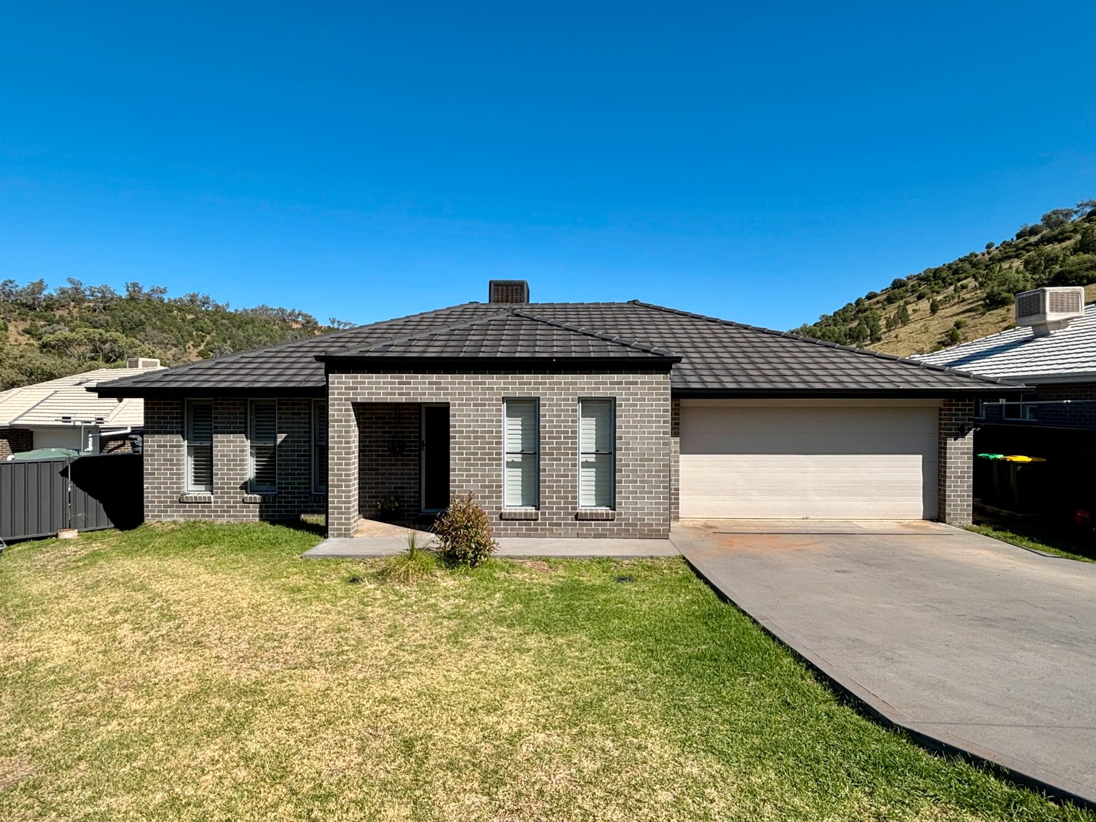 19 Scarborough Close TAMWORTH 1