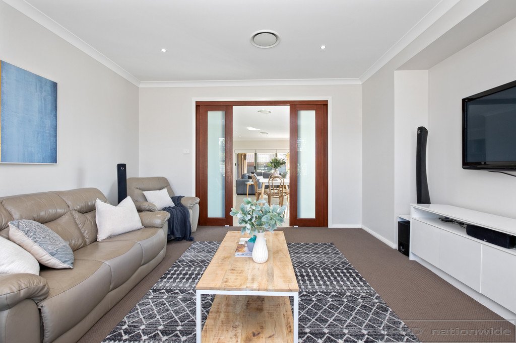 19 Settlers Boulevard CHISHOLM 5