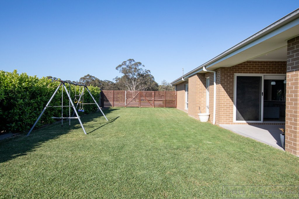 19 Settlers Boulevard CHISHOLM 15