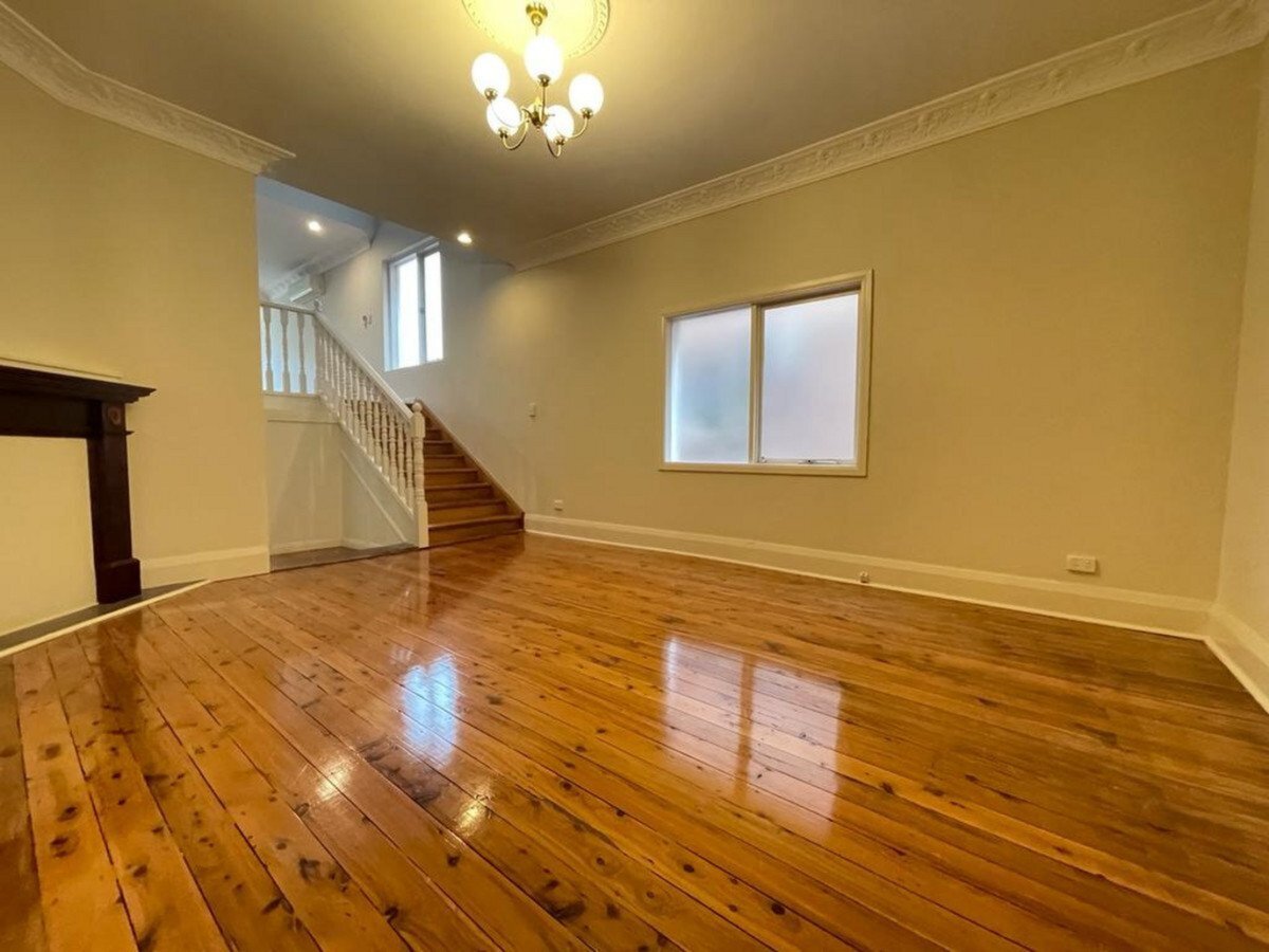 19 Shaw Avenue KINGSFORD 8