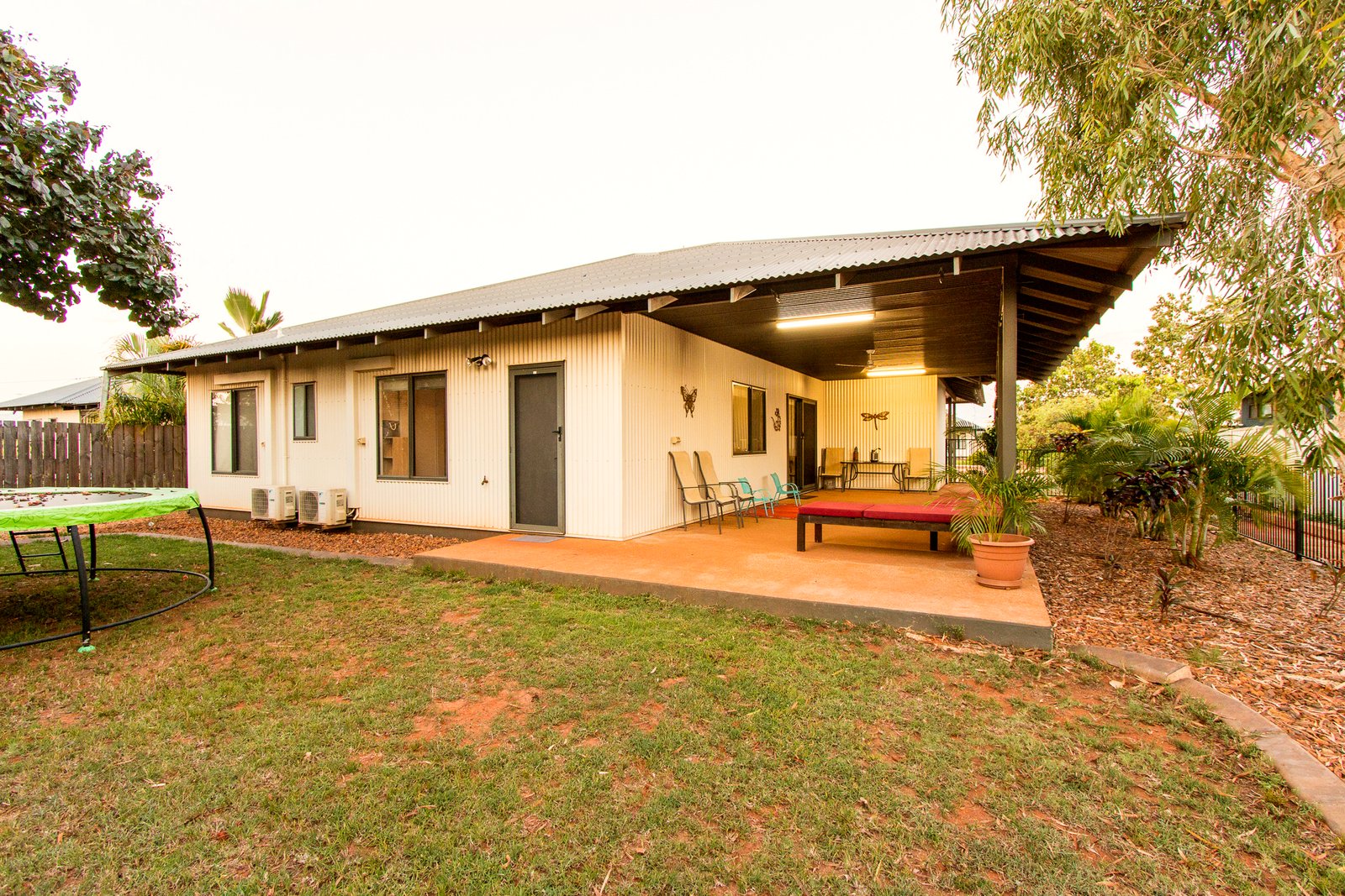 19 Shiosaki Brace  BILINGURR 24