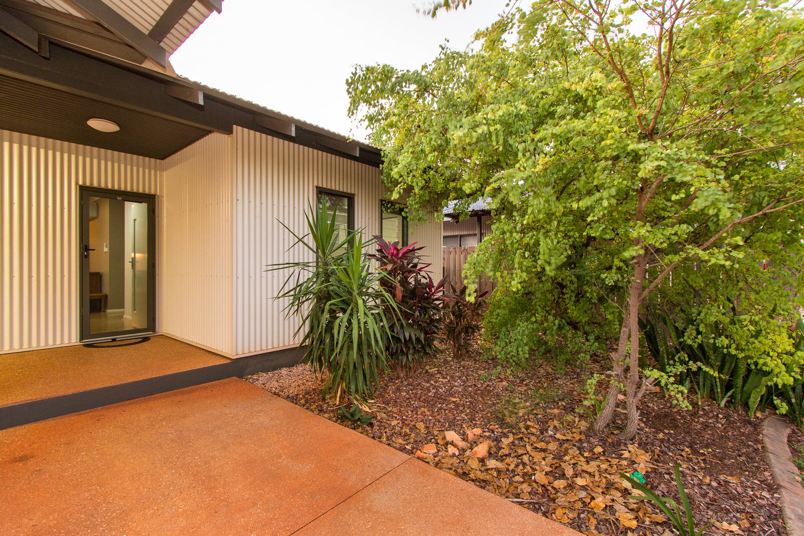 19 Shiosaki Brace  BILINGURR 29