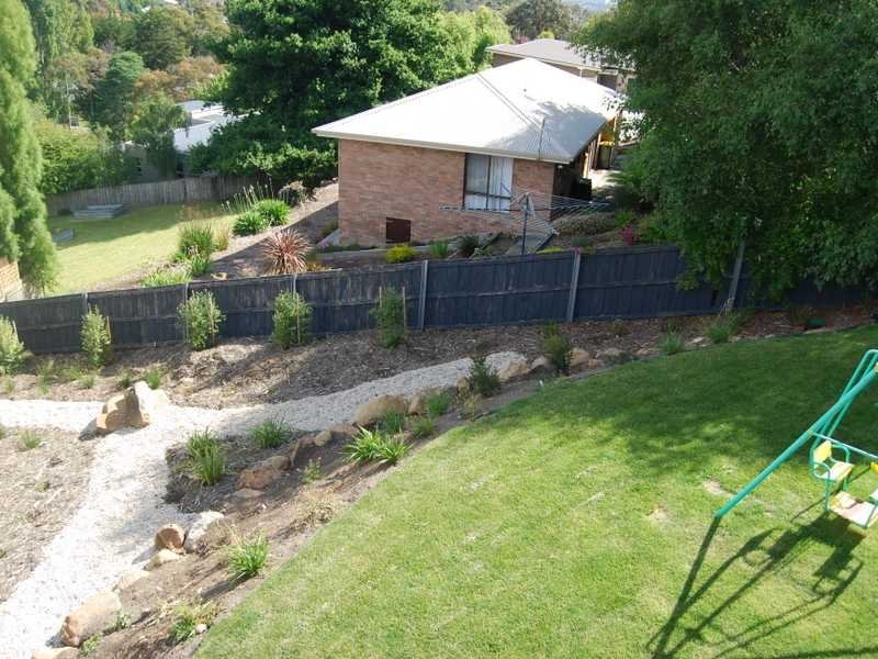 19 Shirley Boulevard LENAH VALLEY 8