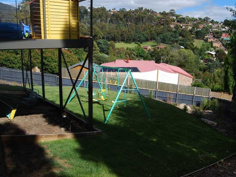19 Shirley Boulevard LENAH VALLEY 9