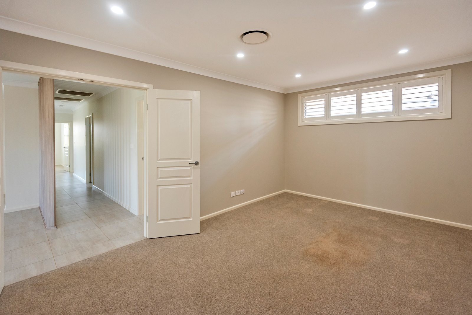 19 Simmental Way TAMWORTH 4