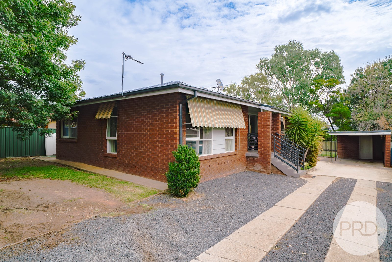 19 Simpson Avenue FOREST HILL 1