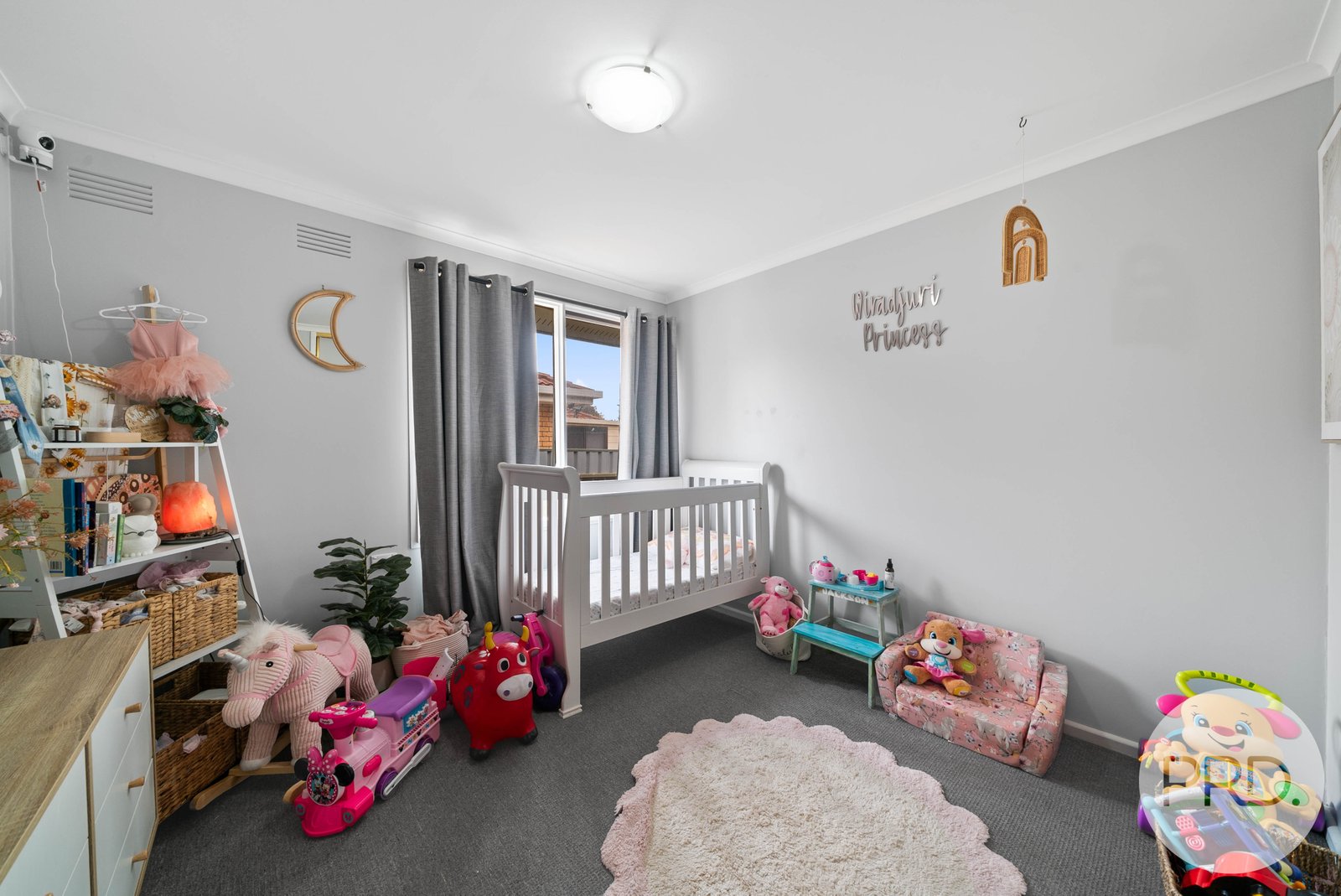 19 Simpson Avenue FOREST HILL 8