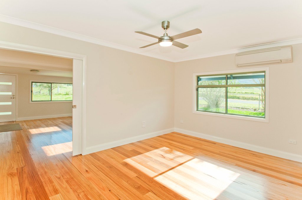 19 South Avondale Road DAPTO 4