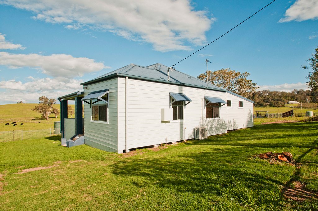 19 South Avondale Road DAPTO 11