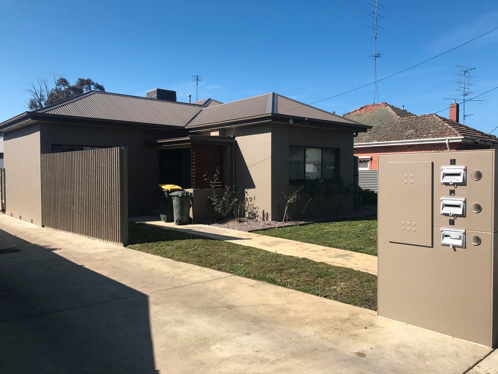 1/9 Spencer Street SEBASTOPOL 1
