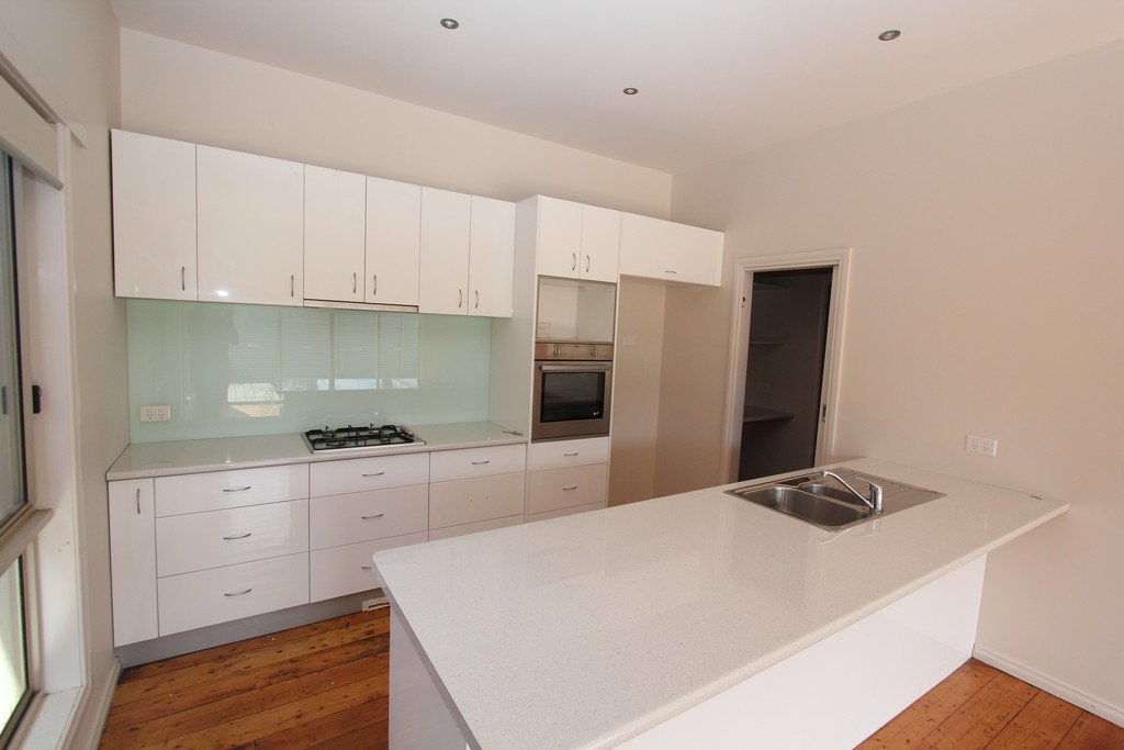 1/9 Spencer Street SEBASTOPOL 2