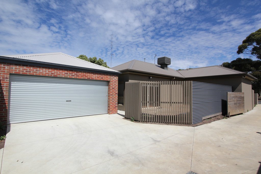 1/9 Spencer Street SEBASTOPOL 6