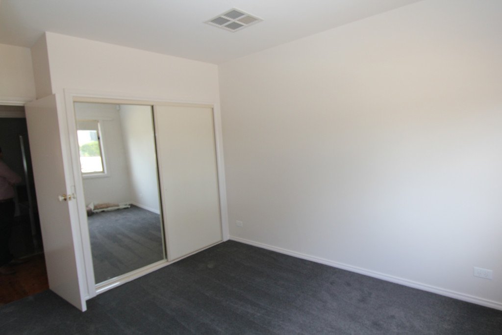 1/9 Spencer Street SEBASTOPOL 9