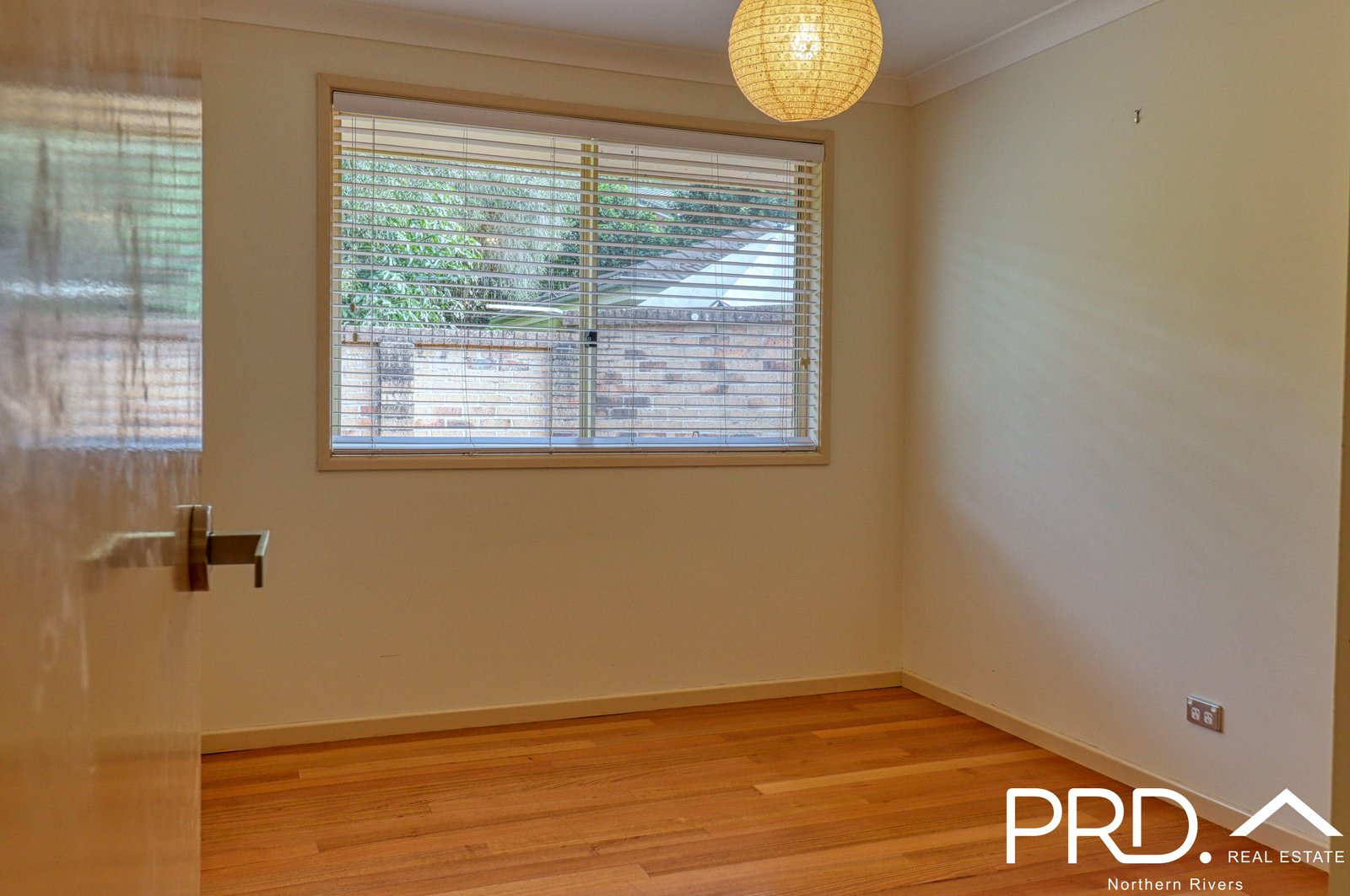 1/9 Stanley Court GOONELLABAH 9