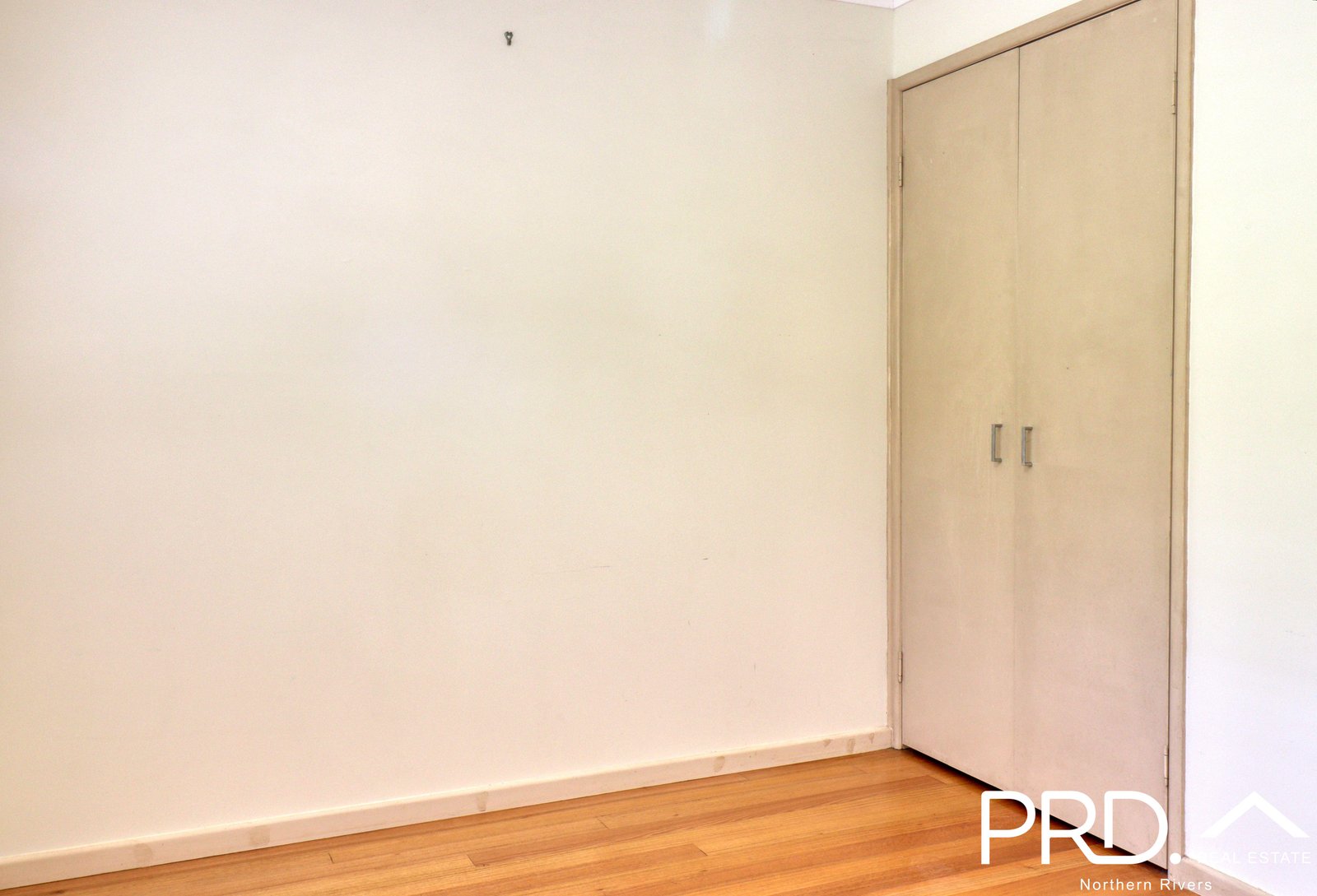 1/9 Stanley Court GOONELLABAH 16