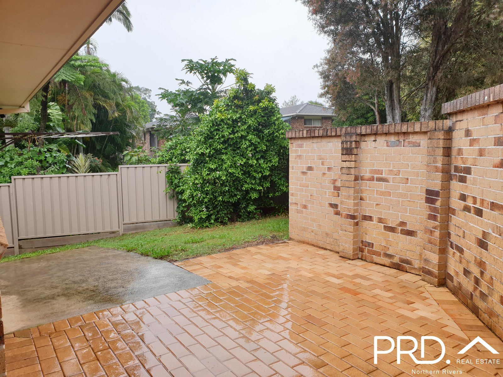 1/9 Stanley Court GOONELLABAH 18