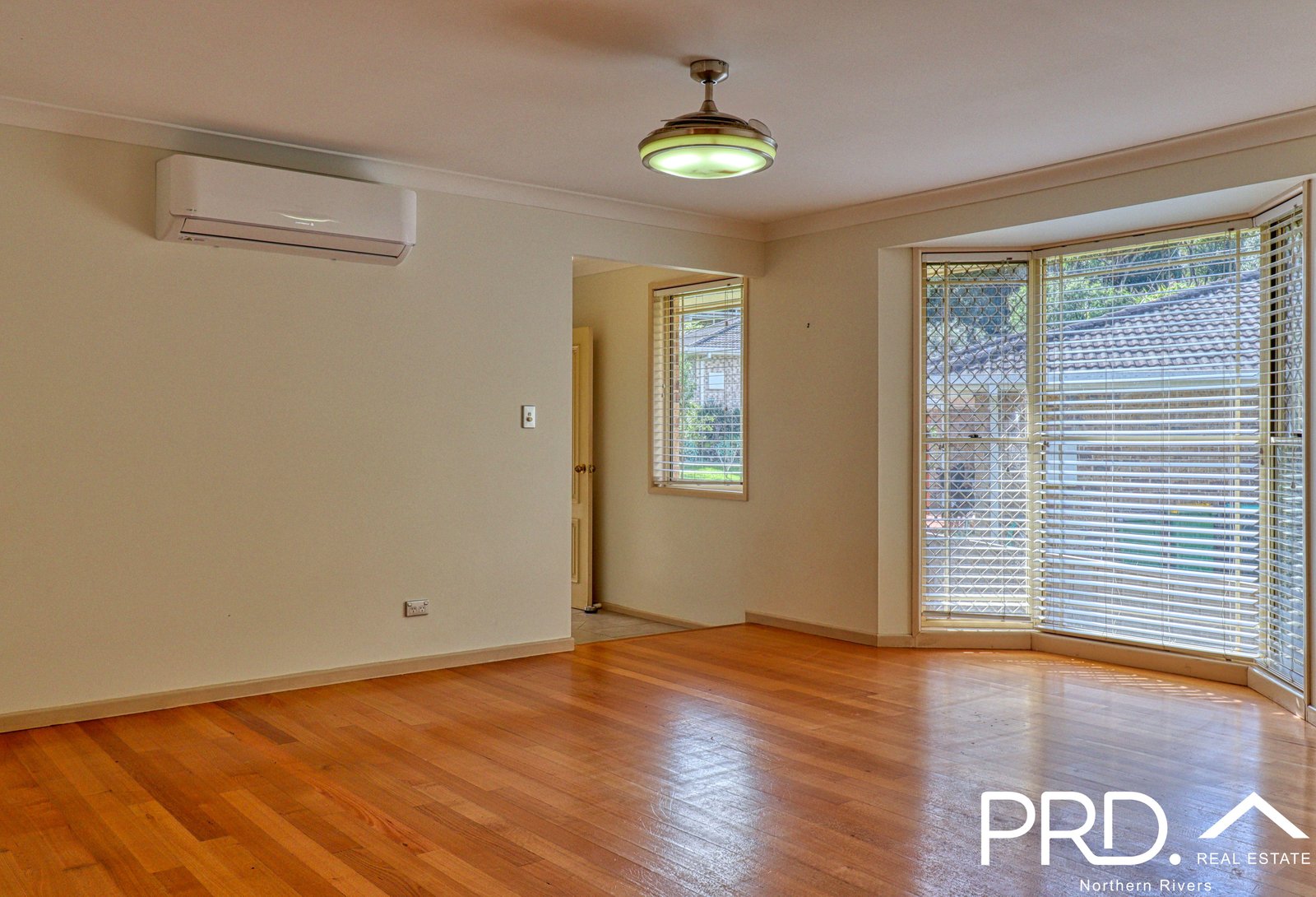 1/9 Stanley Court GOONELLABAH 7