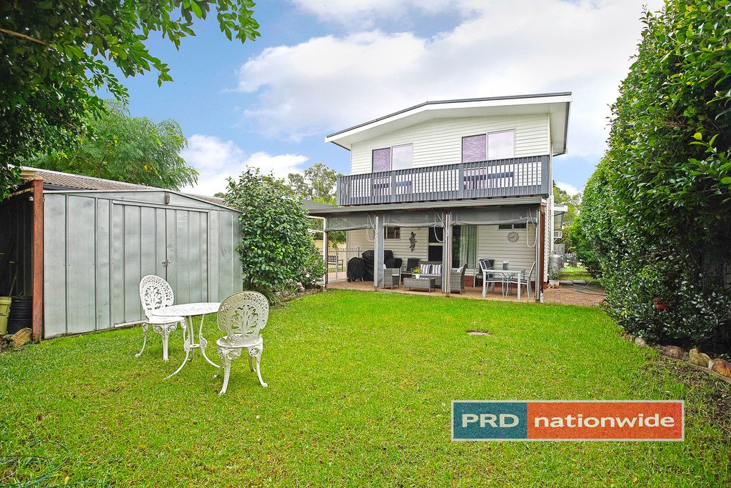 19 Stapley Street KINGSWOOD 11