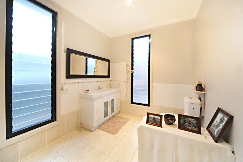 19 Stormvogel Drive MANDALAY 8