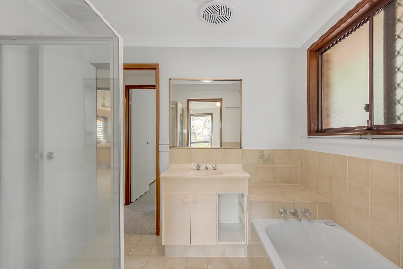 19 Sunningdale Circuit ROBINA 6