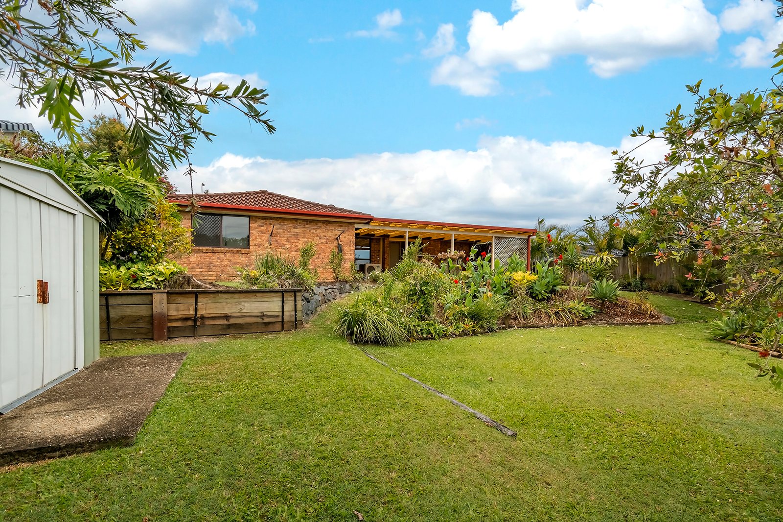 19 Sunningdale Circuit ROBINA 11