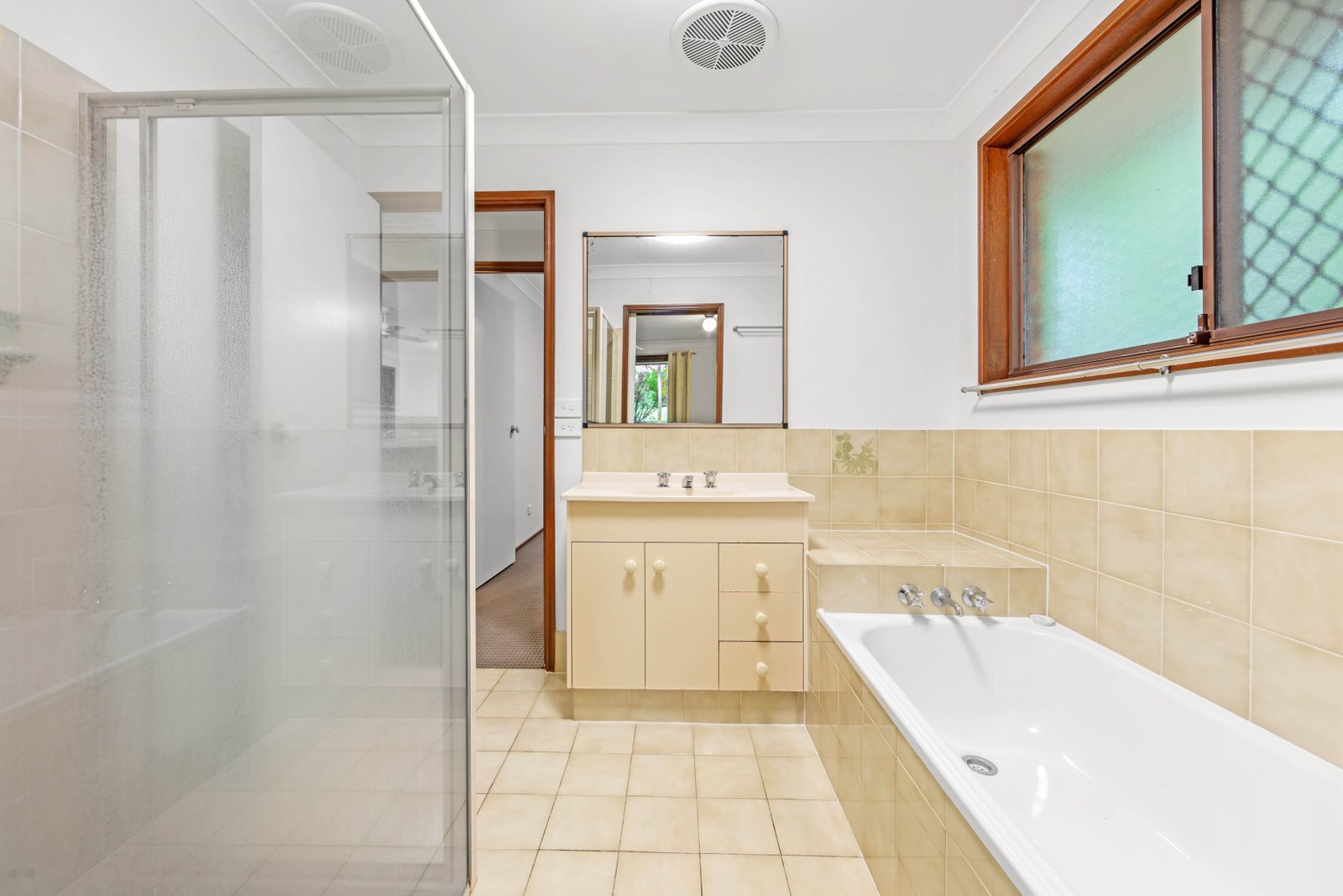 19 Sunningdale Circuit ROBINA 12