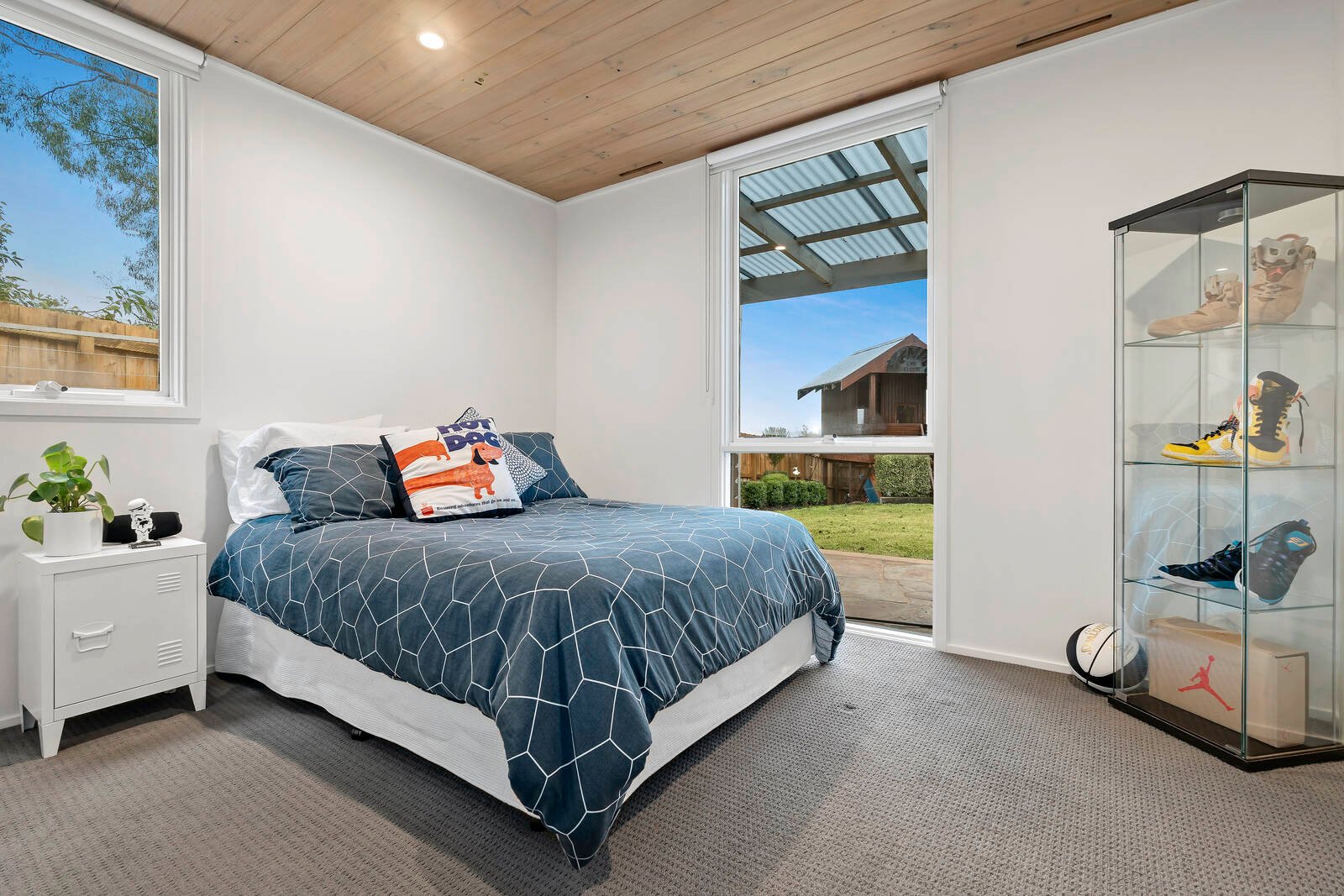 Real Estate and Property in 19 Sunset Avenue, Templestowe, VIC