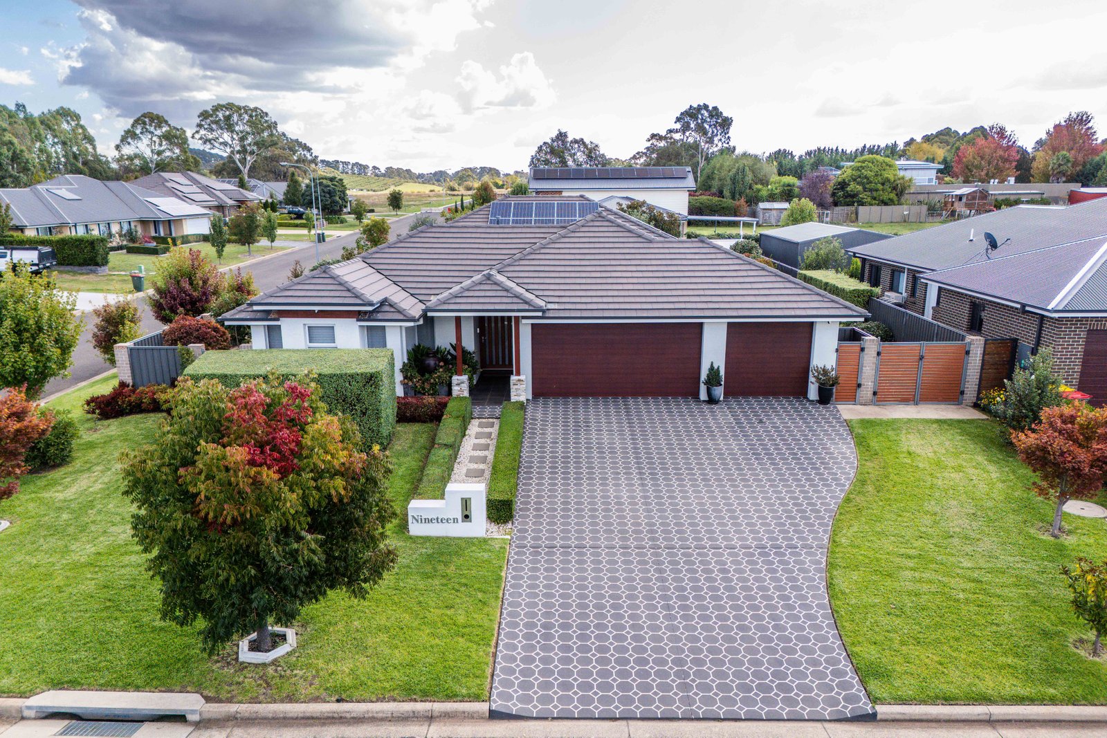 19 Taloumbi Place ORANGE 1