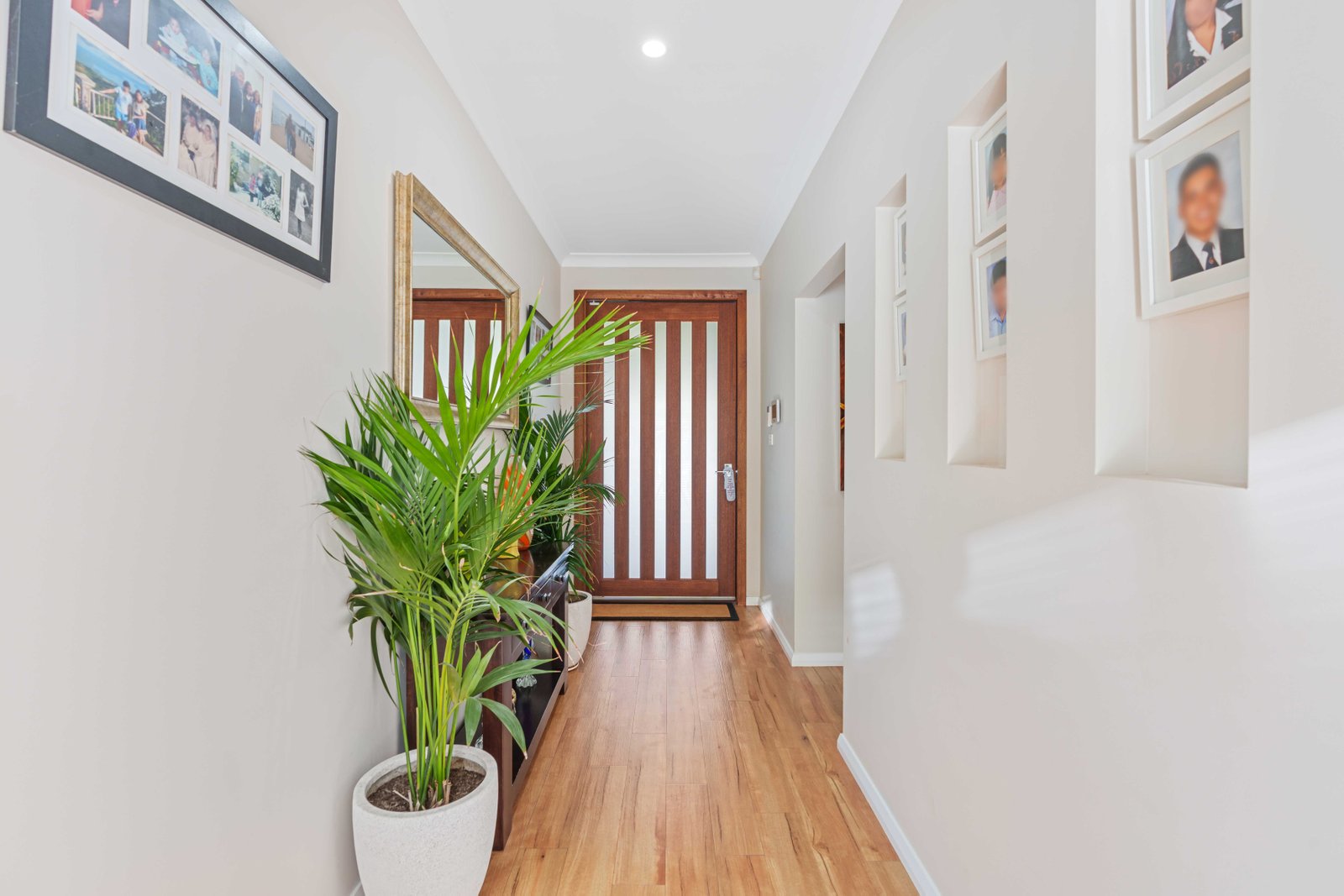 19 Taloumbi Place ORANGE 2