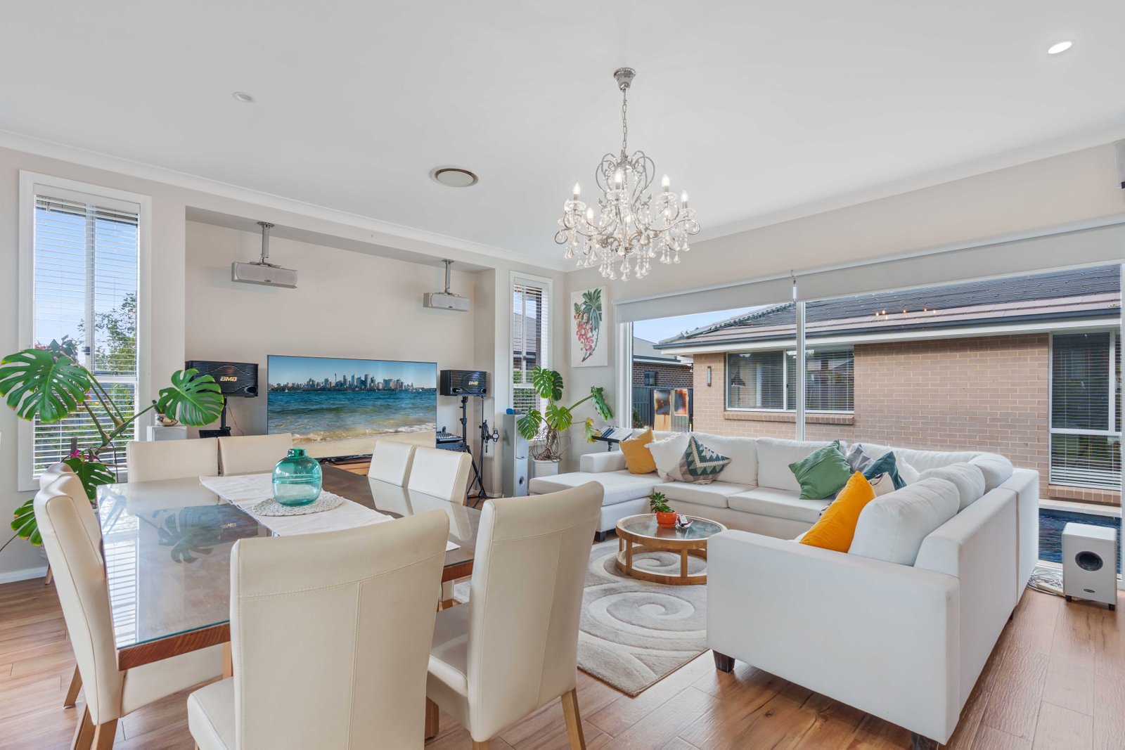 19 Taloumbi Place ORANGE 5
