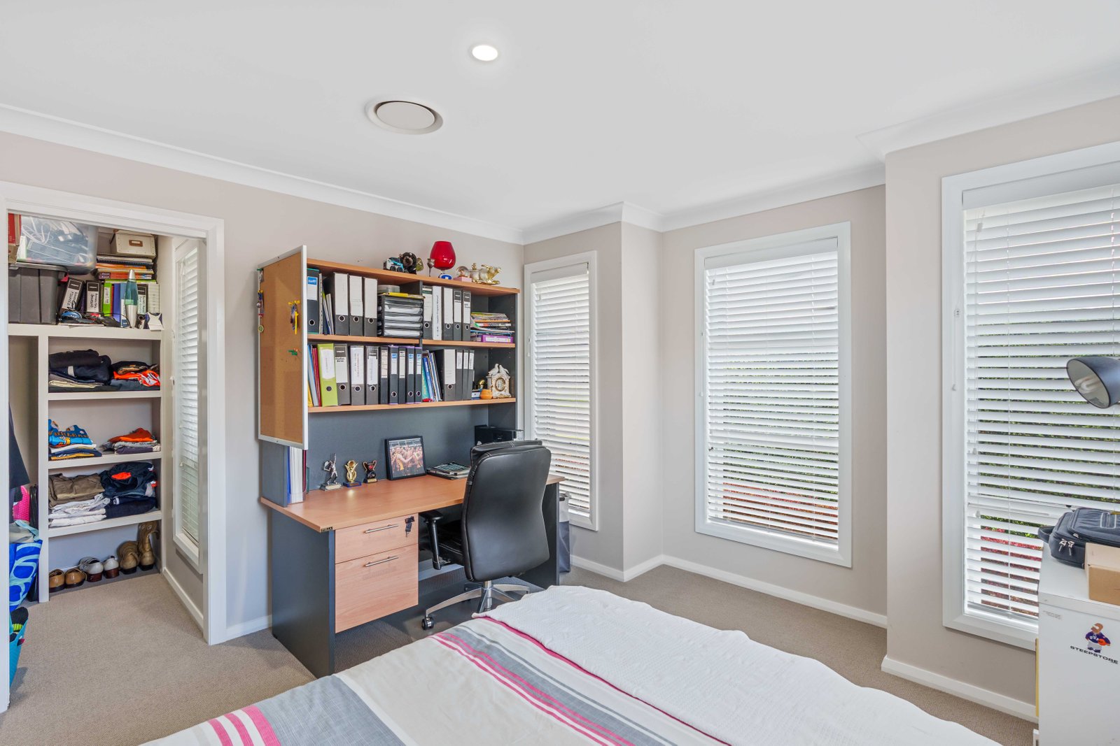 19 Taloumbi Place ORANGE 8