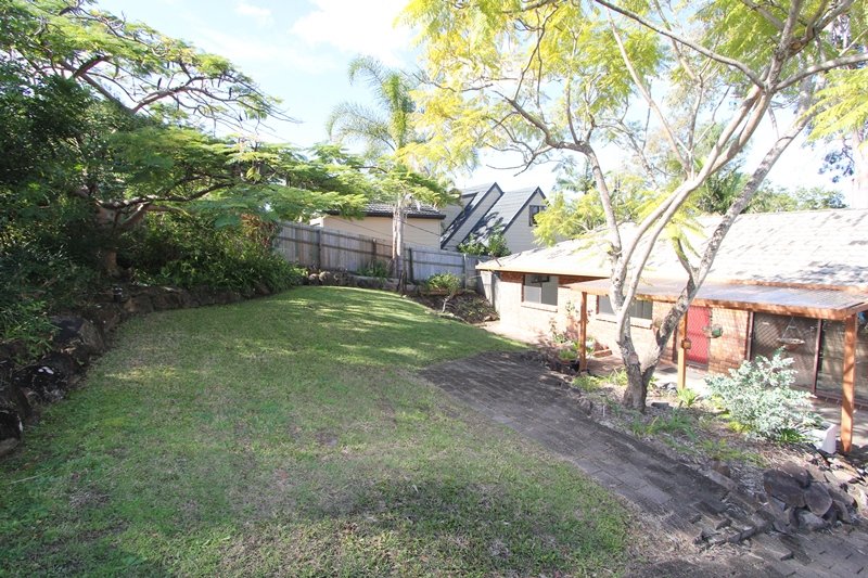 19 Tambourah Drive BENOWA 10